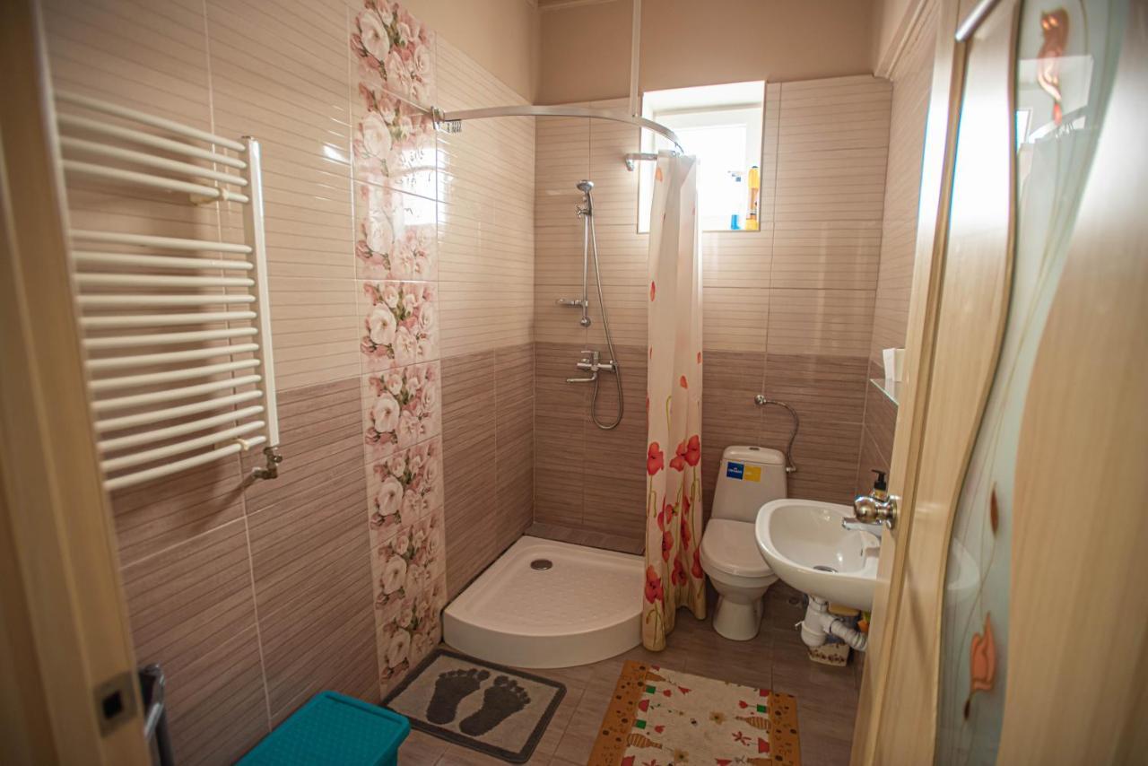 Lizak Appartement Berehove  Buitenkant foto